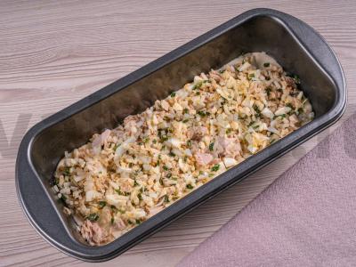 Pyragas su žuvies konservais ir ryžiais Žingsnis 4