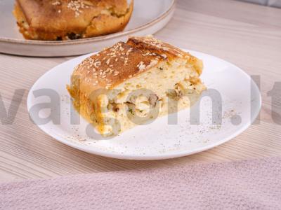 Pyragas su žuvies konservais ir ryžiais pagrindine nuotrauka