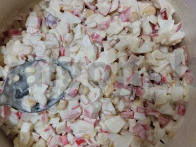 Krabų salotos su obuoliais Žingsnis 5