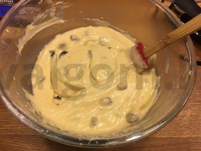 Apelsinų keksiukai su sultenėmis Žingsnis 4