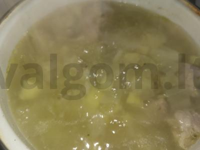Skruostai su kiauliena ir šviežiomis daržovėmis Žingsnis 4