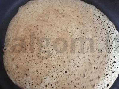 Ažūriniai mieliniai blyneliai Žingsnis 7