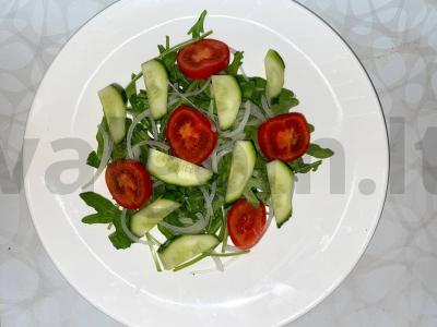 Daržovių salotos su sultinga lašiša Žingsnis 2