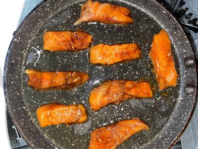 Daržovių salotos su sultinga lašiša Žingsnis 3