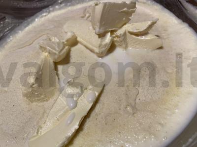 Varškės apkepas su šokolado dražė kaip vaikystėje Žingsnis 3