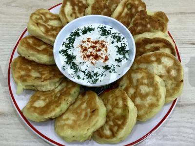 Mielinės bulvytės su kopūstais pagrindine nuotrauka