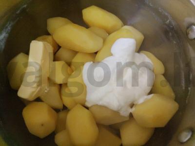 Gausūs mėsos keksiukai su bulvių koše Žingsnis 3