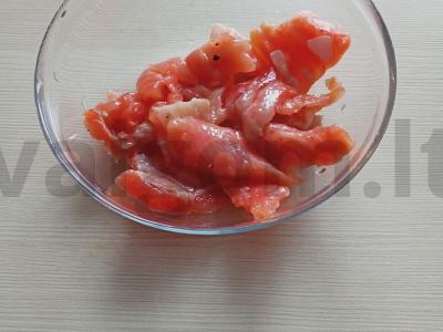 Žuvis grietinės padaže Žingsnis 1