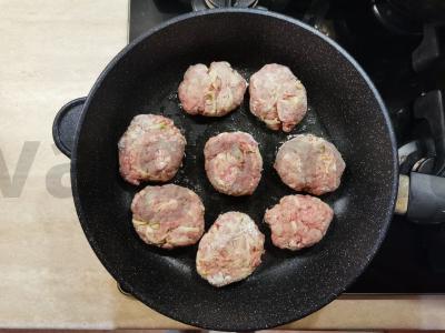 Sultingi kotletai su cukinija Žingsnis 3