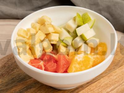 Vaisių salotos su mandarinais pusėje greipfruto Žingsnis 3