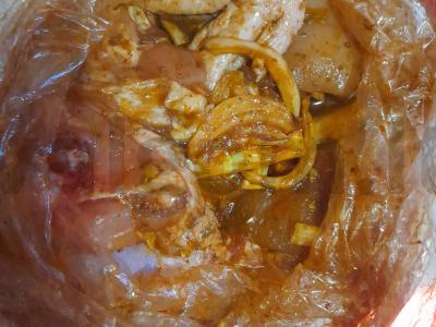 Kaimiškos bulvės su vištiena marinate Žingsnis 2