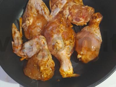 Kaimiškos bulvės su vištiena marinate Žingsnis 3