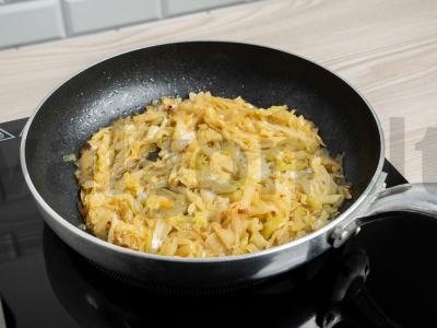 Bulvių košė su kopūstais ir svogūnais Žingsnis 3