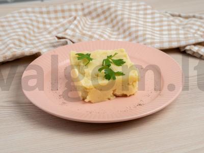 Bulvių košė su kopūstais ir svogūnais pagrindine nuotrauka