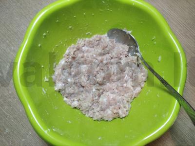 Lengva sriuba su mėsos kukuliais ir česnaku Žingsnis 2