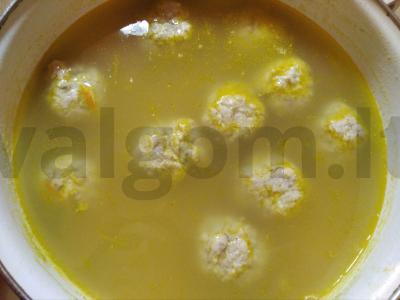 Lengva sriuba su mėsos kukuliais ir česnaku Žingsnis 8