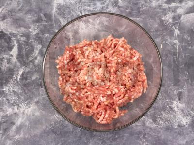 Kiaulienos ir daržovių kebabai Žingsnis 2