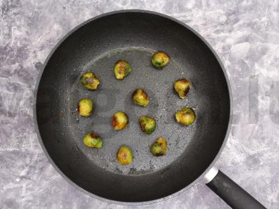 Kiaulienos ir daržovių kebabai Žingsnis 3