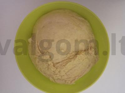 Chačapuri ant pieno su mocarelos ir avies sūrio įdaru Žingsnis 2