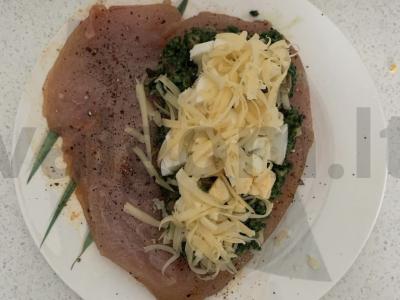 Vištienos krūtinėlė su špinatais Žingsnis 3