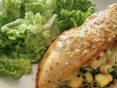 Vištienos krūtinėlė su špinatais pagrindine nuotrauka