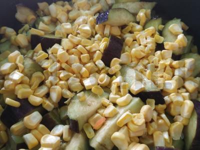 Daržovių troškinys su vištiena multicooker Žingsnis 4