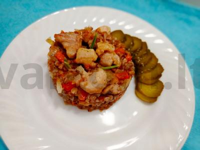 "Viščiukų vištidė" su grikiais pagrindine nuotrauka