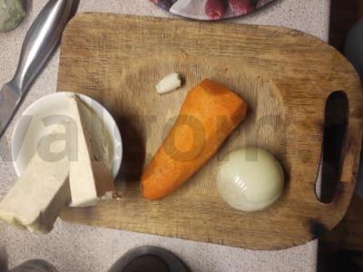 Tofu su troškintomis daržovėmis Žingsnis 1