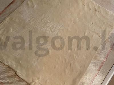 Cinamoninės bandelės Žingsnis 1