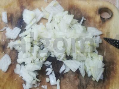 Vyne troškinta kiauliena Žingsnis 1