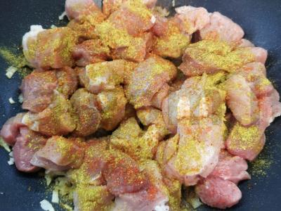 Vyne troškinta kiauliena Žingsnis 4