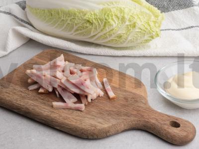 Salotos su kukurūzais, kumpiu ir mandarinais Žingsnis 1