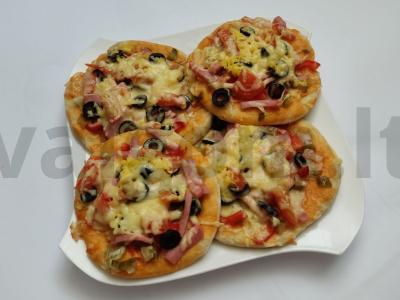 Mini picos su daržovėmis, kumpiu ir sūriais pagrindine nuotrauka