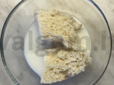 Naminiai kotletai su mėsa ir bulvėmis Žingsnis 2
