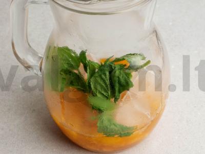 Abrikosų uogienė ir mandarinų limonadas Žingsnis 3