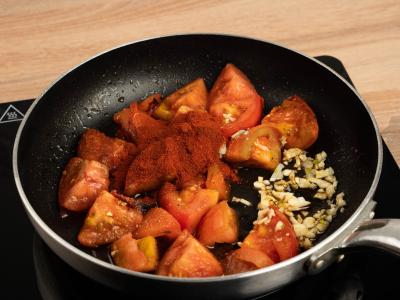 Bulvių košė su pomidorais ir paprika Žingsnis 3