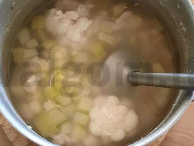 Žiedinių kopūstų kreminė sriuba Žingsnis 2