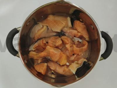 Lašišos makaronai su varškės sūriu Žingsnis 1