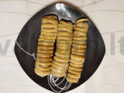 Paprastos dešrelės tešloje pagrindine nuotrauka