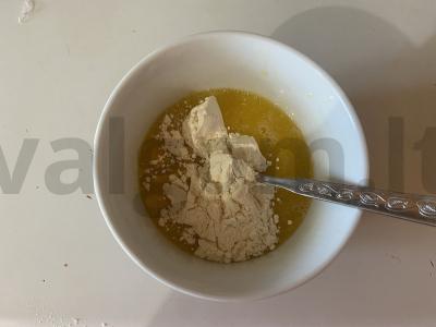 Traškios naminės vaflės, paruoštos sovietinėje vaflinėje Žingsnis 6