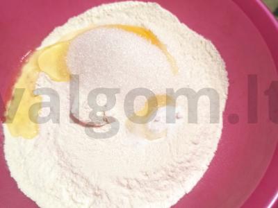 Minkšti blynai ant pieno Žingsnis 2