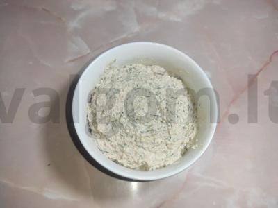 Paštetas su majonezu ir šprotais Žingsnis 2