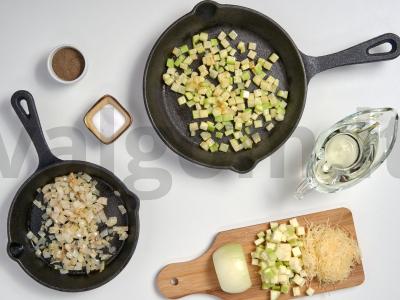 Įdaryti cukinijų pomidorai Žingsnis 1