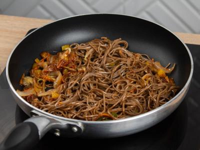 Daržovių soba su barbekiu padažu Žingsnis 3