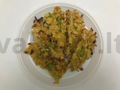 Traškūs kepti grynuoliai. pagrindine nuotrauka