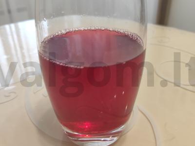 Sodo juodųjų serbentų kompotas pagrindine nuotrauka