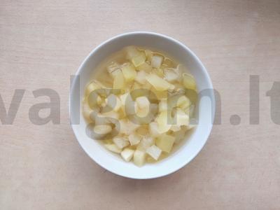 Konservuotos cukinijos su ananasais pagrindine nuotrauka