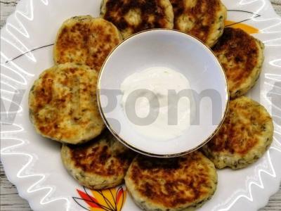 Nesaldinti sūrio pyragaičiai pagrindine nuotrauka
