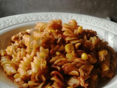 Pomidorų spiralės su vištiena pagrindine nuotrauka