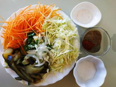 Gardūs kimči kopūstai su baklažanais Žingsnis 3